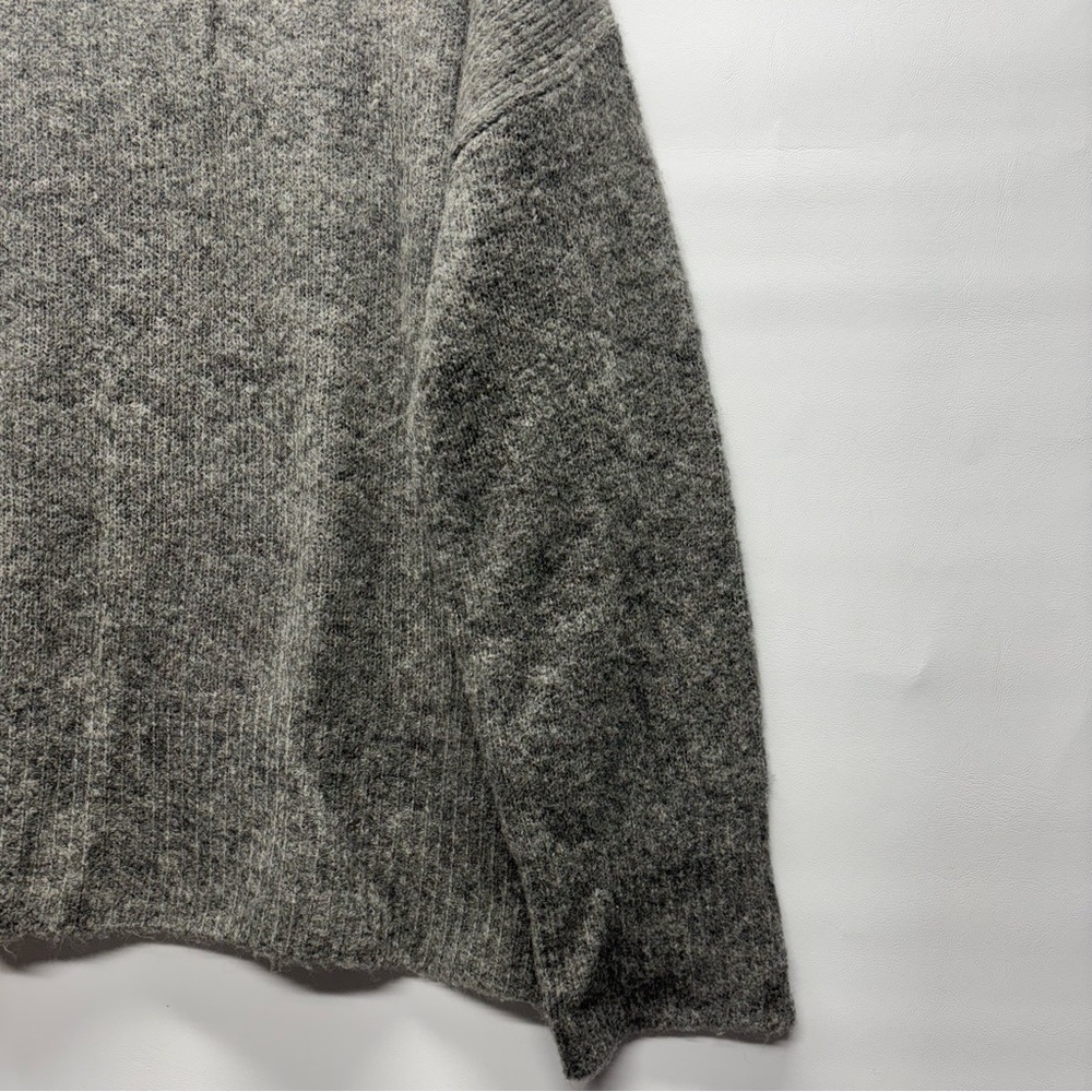 ✨Philosophy  Crewneck Sweater Grey Size M - Picture 6 of 11